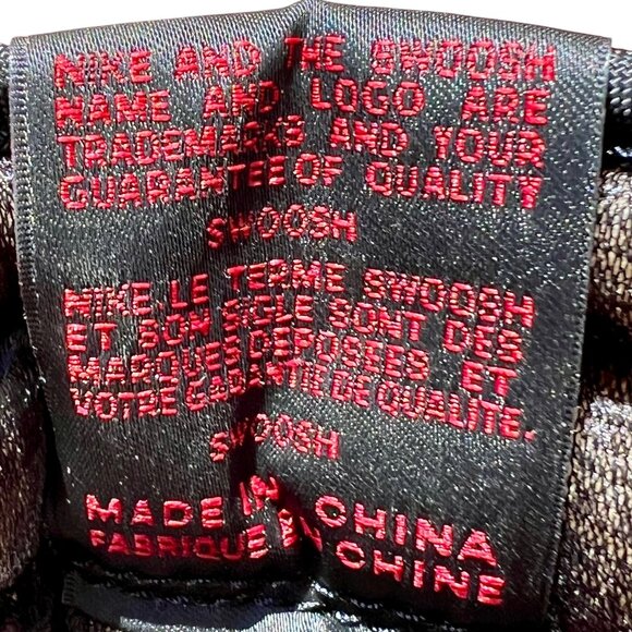 Nike Air Jordan 1 Retro High OG Chicago Black Toe Reimagined Mens 10 GWP New - Picture 14 of 16